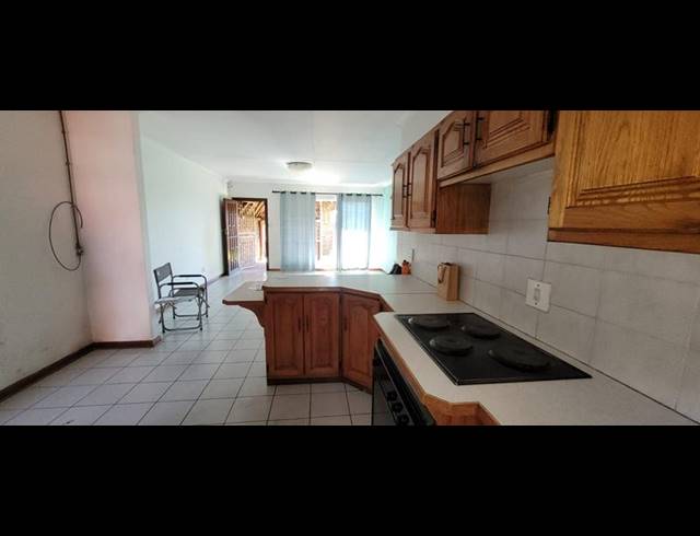 2 BEDROOM TOWNHOUSE FOR SALE IN MAYBERRY PARK